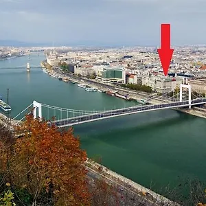 Monolit Center , Budapest Hungría