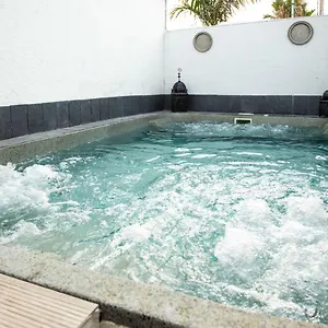 Egipto Con Jacuzzi Y Piscina Climatizada , Chiclana de la Frontera España