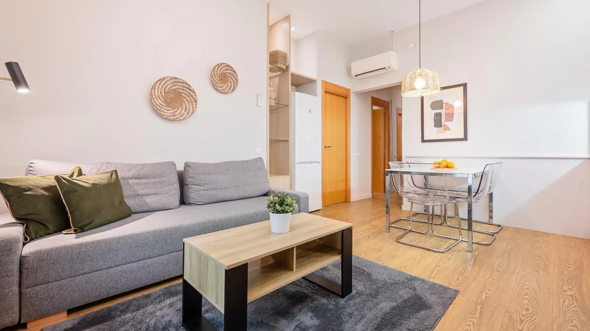 Apartment Sweett - Villarroel Barcelona Spain