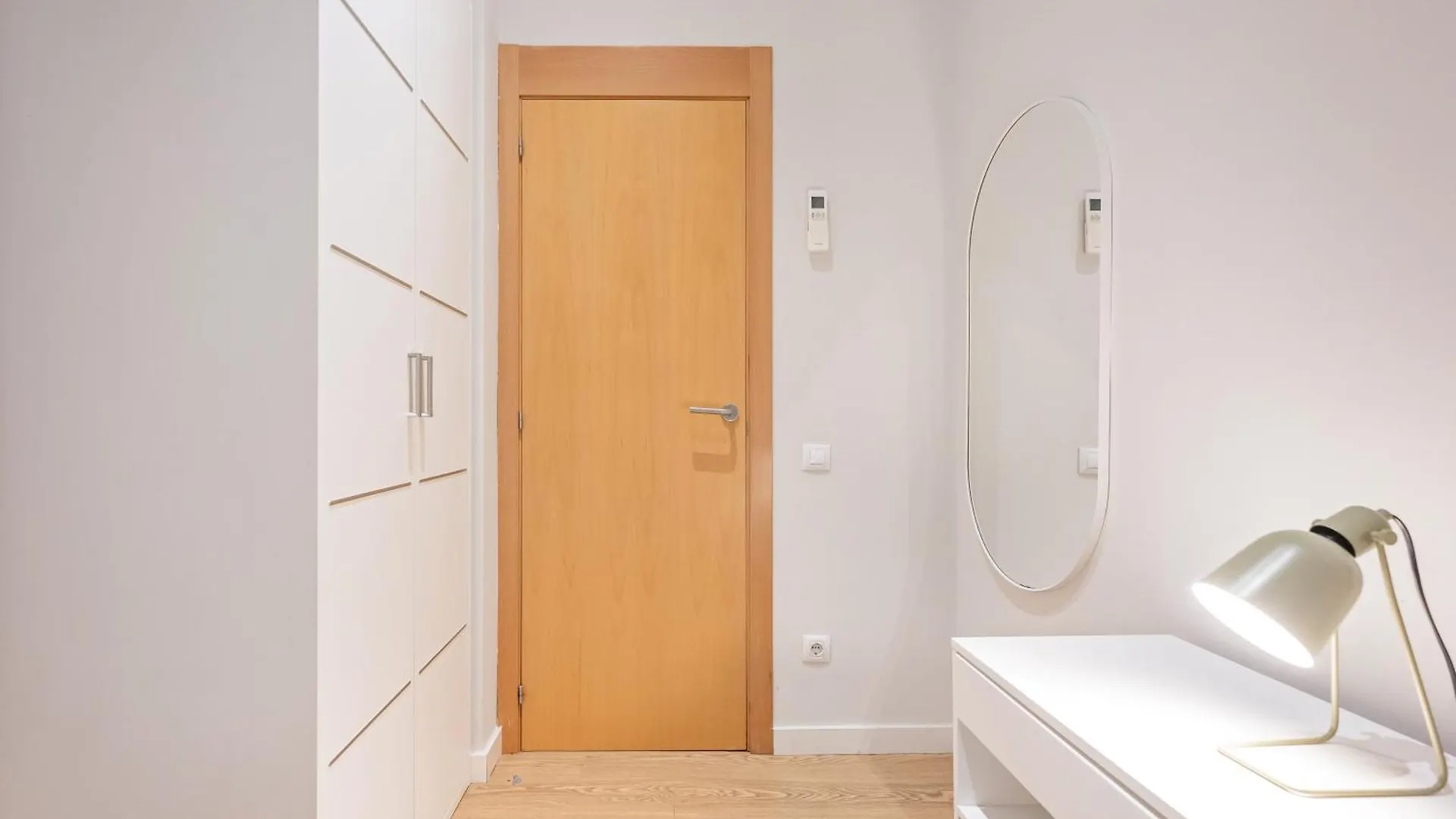 Sweett - Villarroel Barcelona Apartment